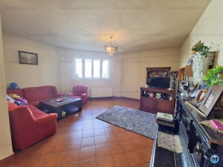 Vila cu 10 camere de vanzare, zona Central, 680 mp