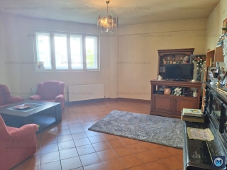 Vila cu 10 camere de vanzare, zona Central, 680 mp