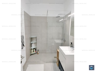 Apartament 2 camere de vanzare, zona Lupeni, 47 mp