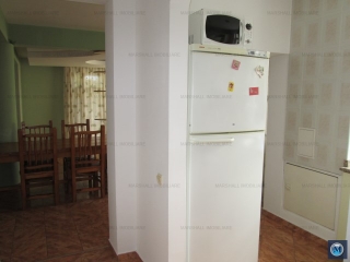 Vila cu 4 camere de vanzare, zona Exterior Est, 140.12 mp