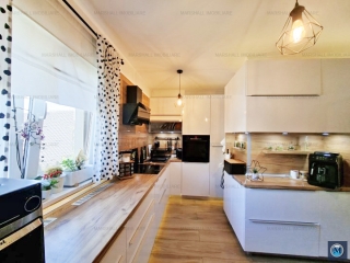 Vila cu 2 camere de vanzare, zona Ultracentral, 95 mp