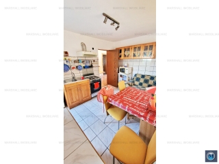 Vila cu 7 camere de vanzare in Olteni, 180 mp