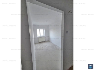 Apartament 3 camere de vanzare, zona Malu Rosu, 57 mp
