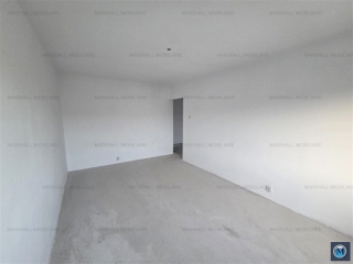 Apartament 3 camere de vanzare, zona Malu Rosu, 57 mp