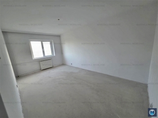 Apartament 3 camere de vanzare, zona Malu Rosu, 57 mp