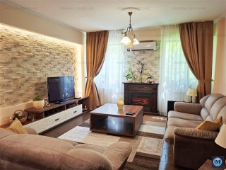 Casa cu  camere de vanzare in Paulesti