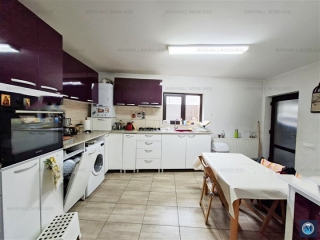 Casa cu 4 camere de vanzare, zona Central, 170 mp