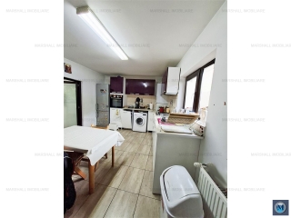 Casa cu 4 camere de vanzare, zona Central, 170 mp