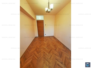 Apartament 3 camere de vanzare, zona Republicii, 65 mp