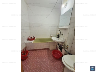 Apartament 3 camere de vanzare, zona Republicii, 65 mp
