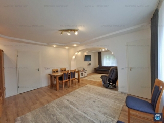 Casa cu 8 camere de vanzare in Bucov, 252 mp