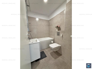 Apartament 3 camere de vanzare, zona Albert, 73 mp