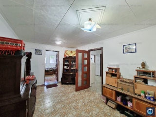 Casa cu 4 camere de vanzare in Mislea, 95 mp