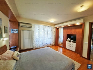 Vila cu 4 camere de vanzare, zona Central, 250 mp