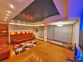 Vila cu 4 camere de vanzare, zona Central, 250 mp
