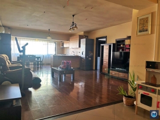 Apartament 3 camere de vanzare, zona 9 Mai, 104,55 mp