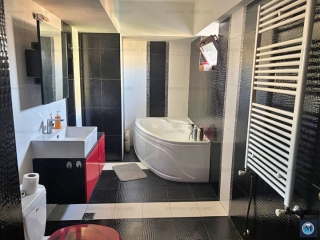 Apartament 3 camere de vanzare, zona 9 Mai, 104,55 mp