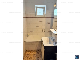 Apartament 3 camere de vanzare, zona Nord, 64,00 mp