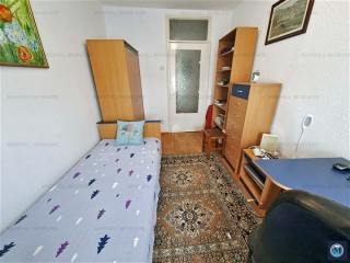Apartament 3 camere de vanzare, zona Republicii, 76 mp
