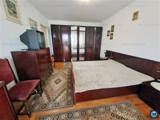 Apartament 3 camere de vanzare, zona Republicii, 76 mp