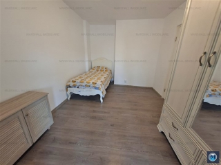 Apartament 3 camere de vanzare, zona Central, 78 mp