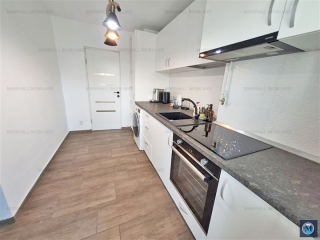 Apartament 3 camere de vanzare, zona Central, 78 mp