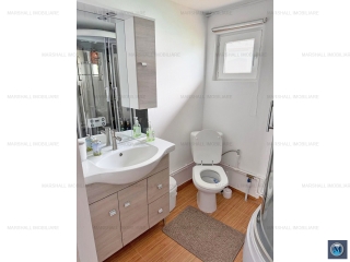 Casa cu 3 camere de vanzare in Predeal-Sarari, 63 mp