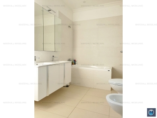 Casa cu 5 camere de inchiriat, zona Albert, 220.51 mp