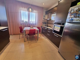 Apartament 4 camere de vanzare, zona Rudului, 117,94 mp