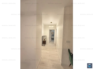 Apartament 3 camere de vanzare, zona Vest, 66 mp