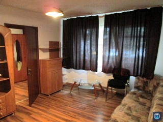 Apartament 2 camere de vanzare, zona Malu Rosu, 40 mp