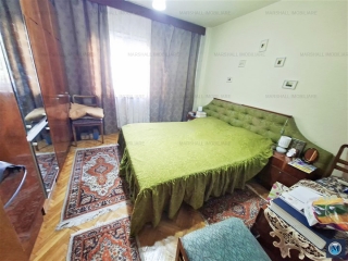 Apartament 3 camere de vanzare, zona Central, 64 mp