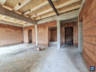 Casa cu 4 camere de vanzare in Baicoi, zona Vest, 130 mp