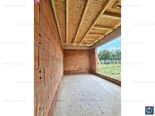 Casa cu 4 camere de vanzare in Baicoi, zona Vest, 130 mp