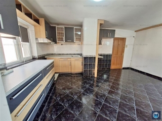Apartament 3 camere de vanzare, zona Cioceanu, 78.51 mp