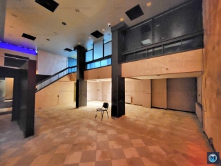 Spatiu comercial de vanzare, zona Sud, 180 mp