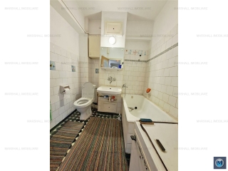 Apartament 3 camere de vanzare, zona Ultracentral, 65.38 mp