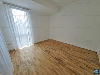 Apartament 3 camere de vanzare, zona P-ta Mihai Viteazu, 70 mp