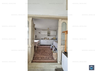 Casa cu 7 camere de vanzare in Boldesti-Scaeni, zona Central, 218 mp