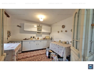 Casa cu 7 camere de vanzare in Boldesti-Scaeni, zona Central, 218 mp