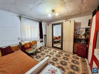 Casa cu 4 camere de vanzare, zona Bereasca, 77.30 mp