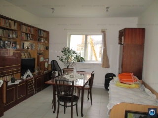 Vila cu 6 camere de vanzare, zona Central, 398.95 mp