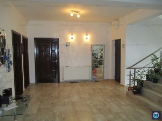 Vila cu 6 camere de vanzare, zona Central, 398.95 mp