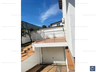 Vila cu 6 camere de vanzare, zona Transilvaniei, 360 mp