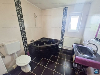 Vila cu 5 camere de vanzare in Baicoi, 236 mp