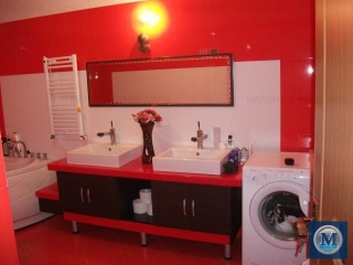 Vila cu 4 camere de vanzare, zona Buna Vestire, 460 mp