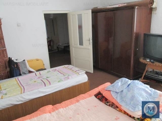 Vila cu 9 camere de vanzare, zona Mihai Bravu, 350 mp