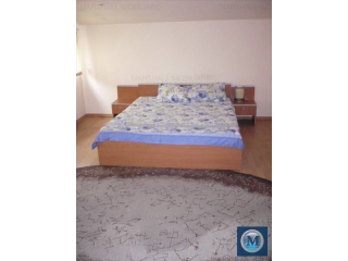 Vila cu 4 camere de vanzare, zona Democratiei, 170 mp