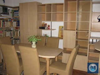 Vila cu 4 camere de vanzare, zona Democratiei, 170 mp