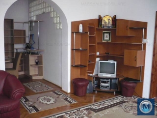 Vila cu 4 camere de vanzare, zona Democratiei, 170 mp